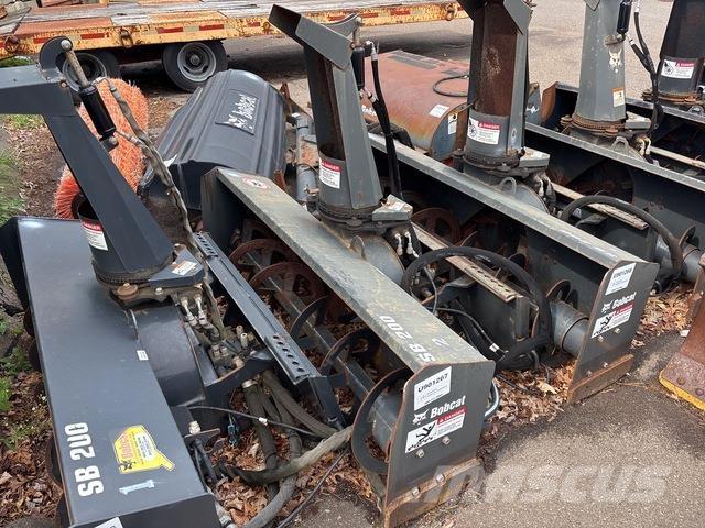 Bobcat SB200 قاذفات الجليد