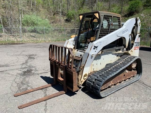 Bobcat T320 لوادر انزلاقية التوجيه