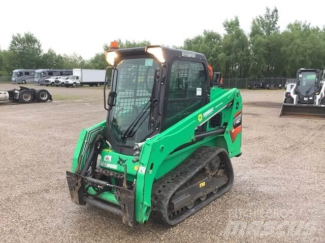 Bobcat T450 لوادر انزلاقية التوجيه