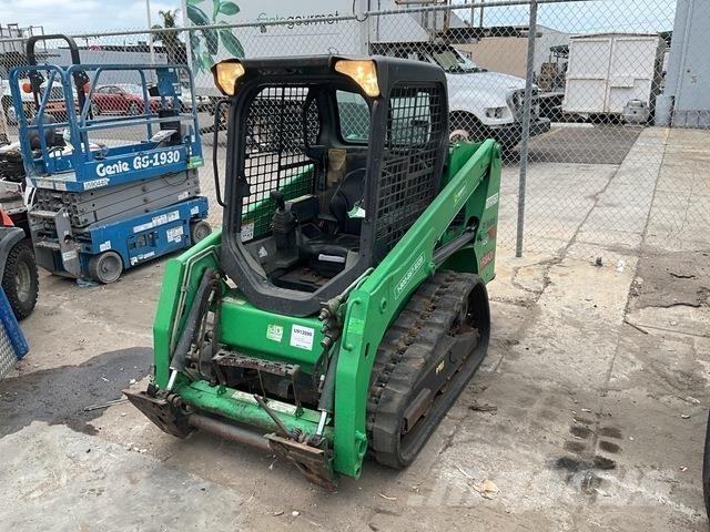 Bobcat T450 لوادر انزلاقية التوجيه
