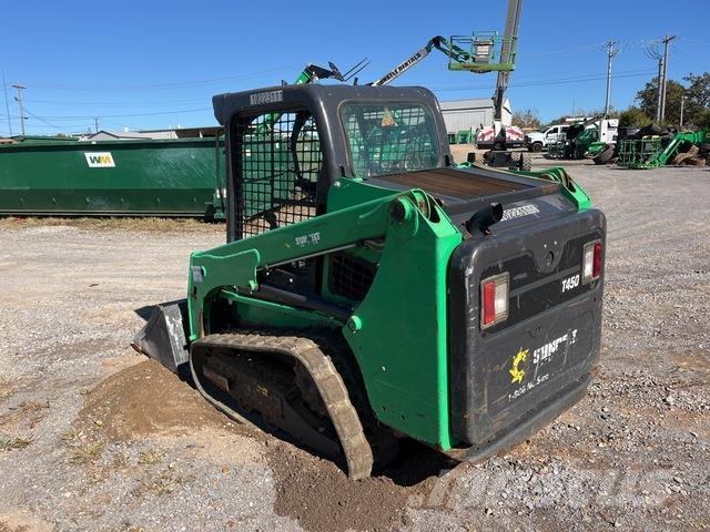 Bobcat T450 لوادر انزلاقية التوجيه