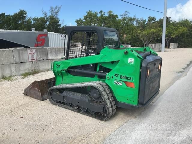 Bobcat T550 لوادر انزلاقية التوجيه