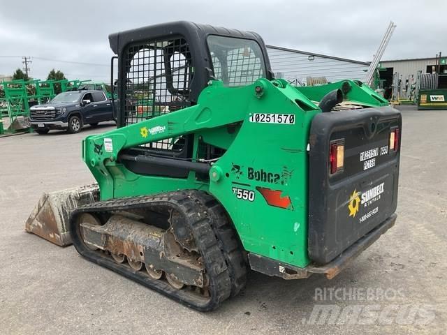 Bobcat T550 لوادر انزلاقية التوجيه