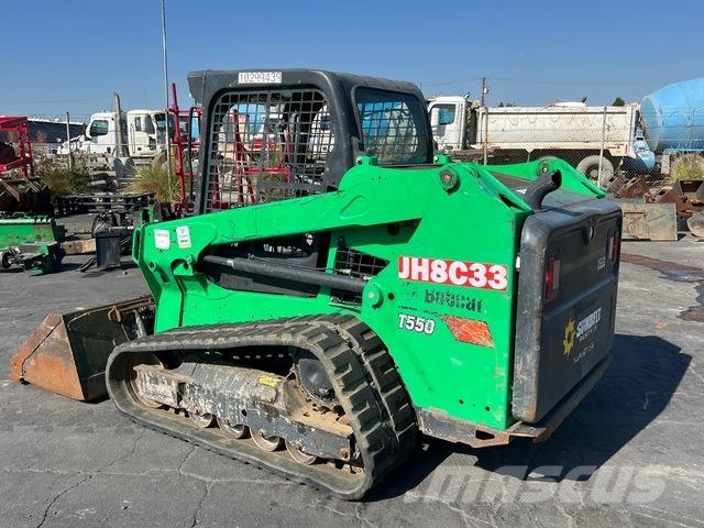 Bobcat T550 لوادر انزلاقية التوجيه