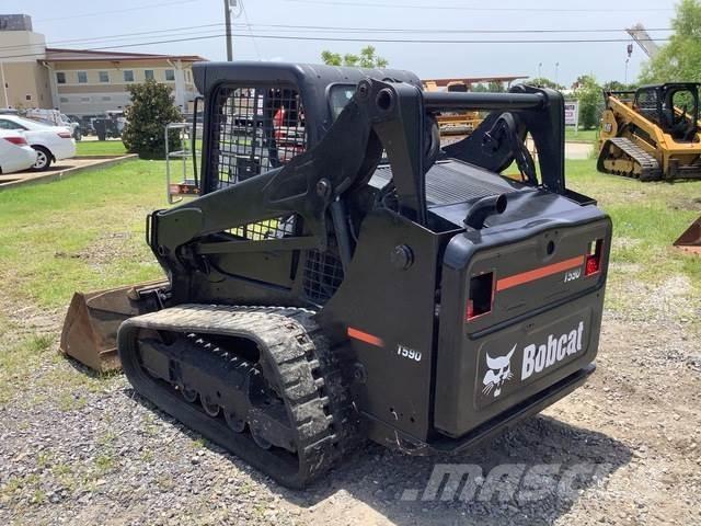 Bobcat T590 لوادر انزلاقية التوجيه