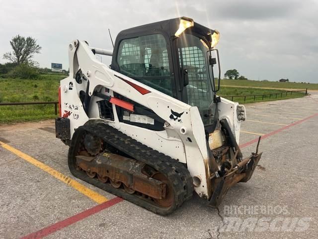Bobcat T595 لوادر انزلاقية التوجيه