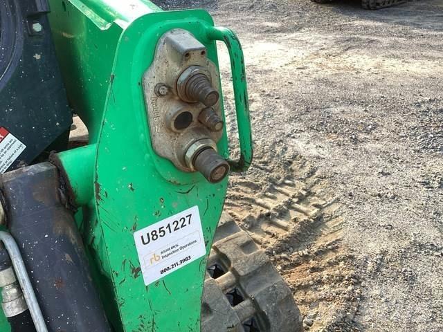 Bobcat T630 لوادر انزلاقية التوجيه
