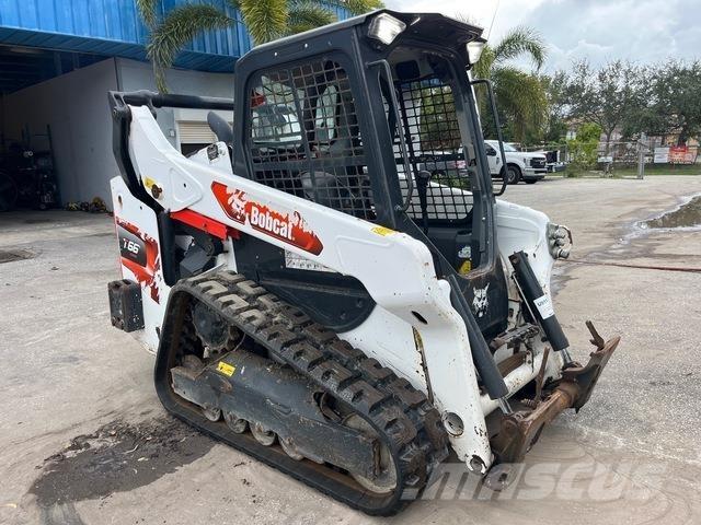 Bobcat T66 لوادر انزلاقية التوجيه