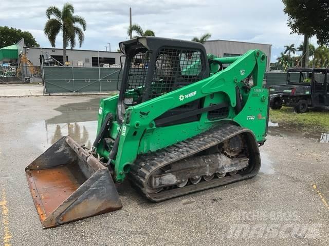 Bobcat T740 لوادر انزلاقية التوجيه