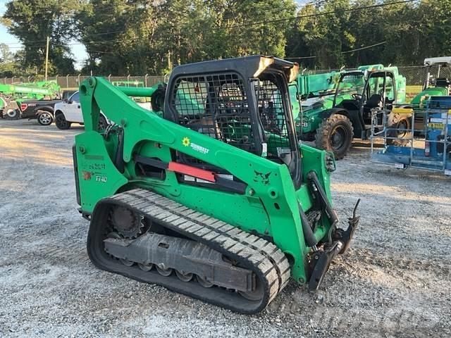 Bobcat T740 لوادر انزلاقية التوجيه