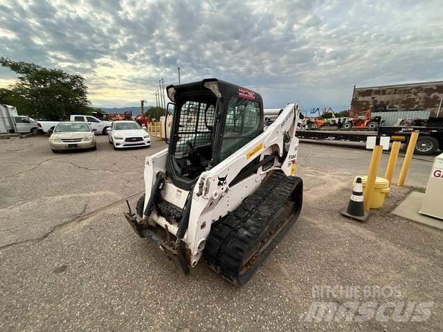 Bobcat T740 لوادر انزلاقية التوجيه