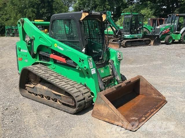Bobcat T740 لوادر انزلاقية التوجيه