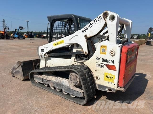 Bobcat T740 لوادر انزلاقية التوجيه