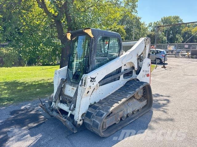 Bobcat T740 لوادر انزلاقية التوجيه