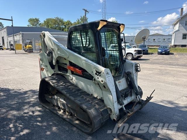 Bobcat T740 لوادر انزلاقية التوجيه