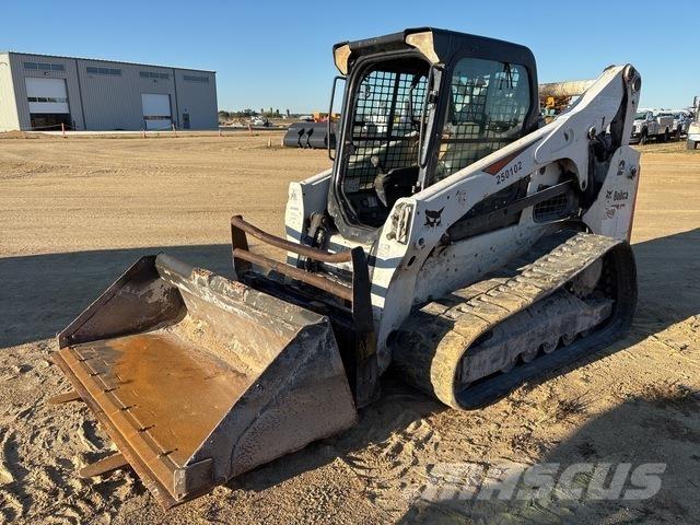 Bobcat T740 لوادر انزلاقية التوجيه