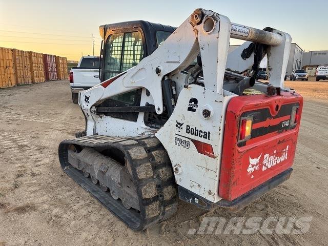 Bobcat T740 لوادر انزلاقية التوجيه