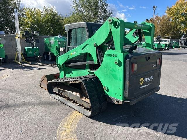 Bobcat T740 لوادر انزلاقية التوجيه
