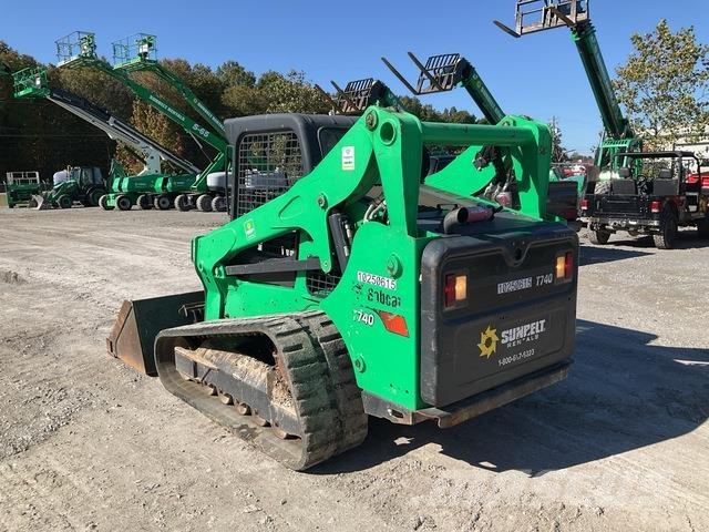 Bobcat T740 لوادر انزلاقية التوجيه