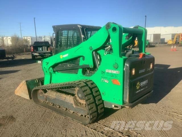 Bobcat T740 لوادر انزلاقية التوجيه