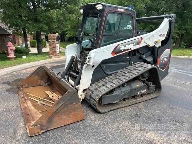 Bobcat T76 لوادر انزلاقية التوجيه