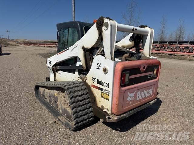 Bobcat T770 لوادر انزلاقية التوجيه
