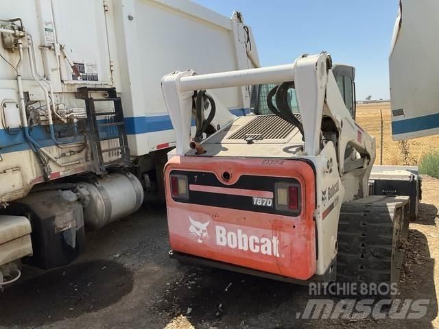 Bobcat T870 لوادر انزلاقية التوجيه