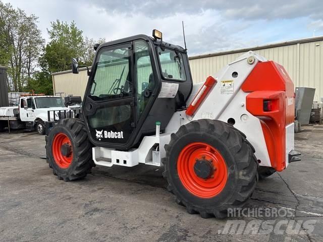 Bobcat V723 مناولات متداخلة