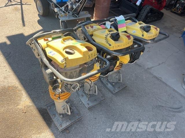 Bomag BT65/4 ِدَكات