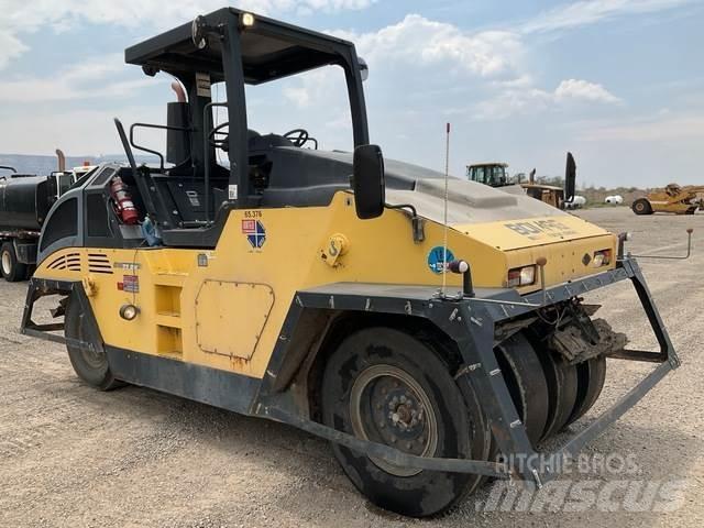 Bomag BW27RH مداحل ذات إطارات هوائية