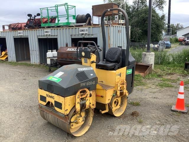 Bomag BW900D-2 مداحل ثنائية الاسطوانة