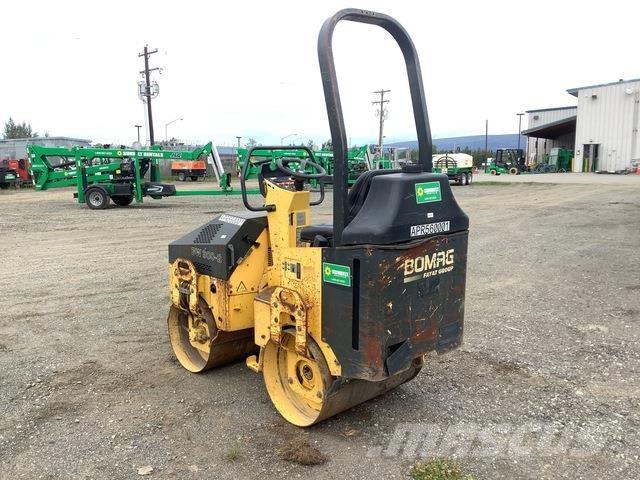 Bomag BW900D-2 مداحل ثنائية الاسطوانة