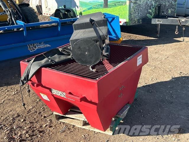 Boss  معدات نشر الرمال والملح