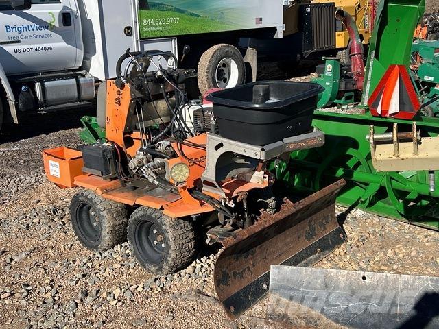 Boss Snowrator معدات البناء - غير ذلك