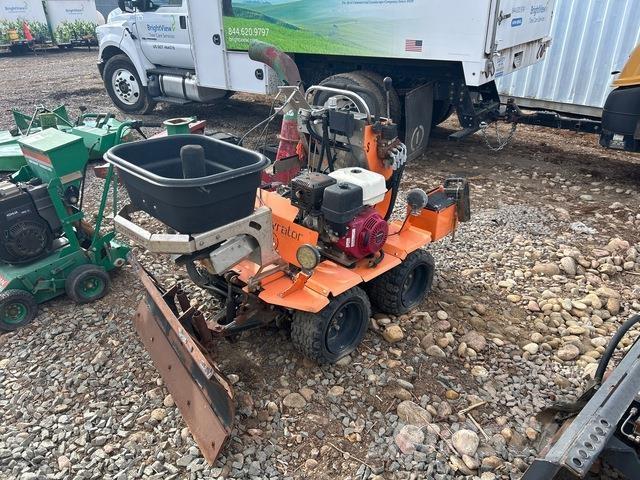 Boss Snowrator معدات البناء - غير ذلك