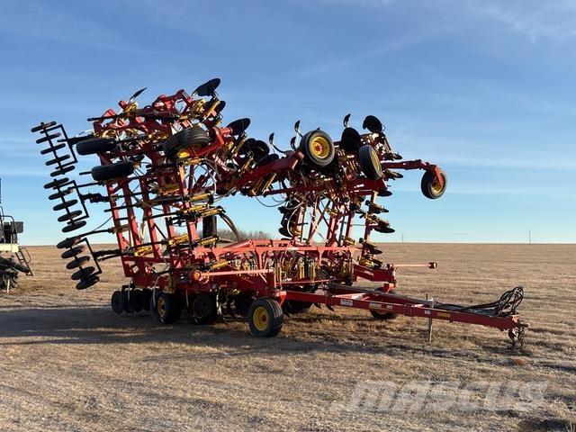 Bourgault 8810 مثاقيب