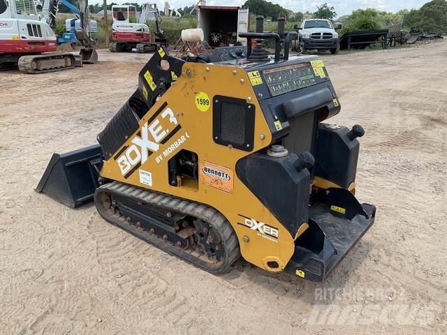 Boxer 700HDX لوادر انزلاقية التوجيه