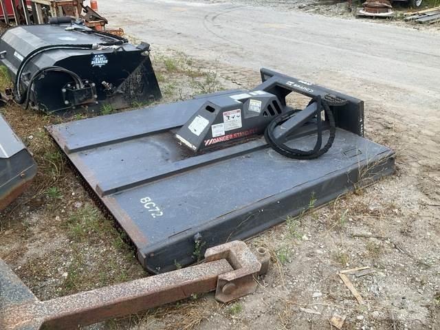 Bradco 15330 ركوب الحشائش