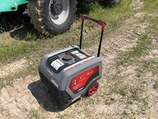  Briggs Q6500 مساحات تخزين محمولة للطاقة
