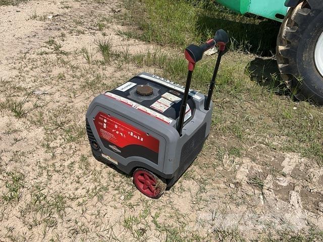  Briggs Q6500 مساحات تخزين محمولة للطاقة