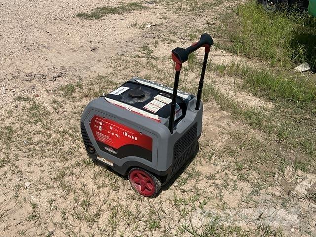  Briggs Q6500 مساحات تخزين محمولة للطاقة