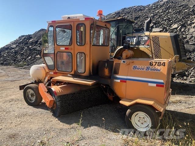 Broce RJ300 كاسحات داخلية