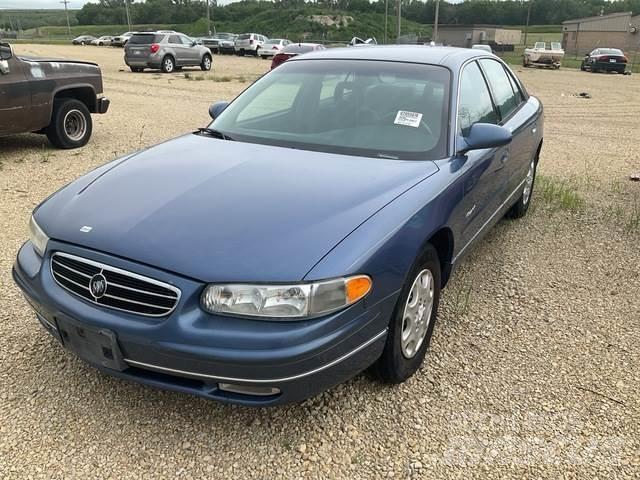 Buick Regal LS سيارات