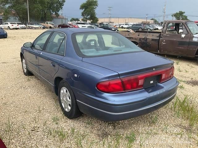 Buick Regal LS سيارات