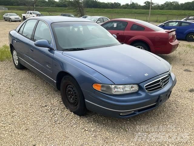 Buick Regal LS سيارات