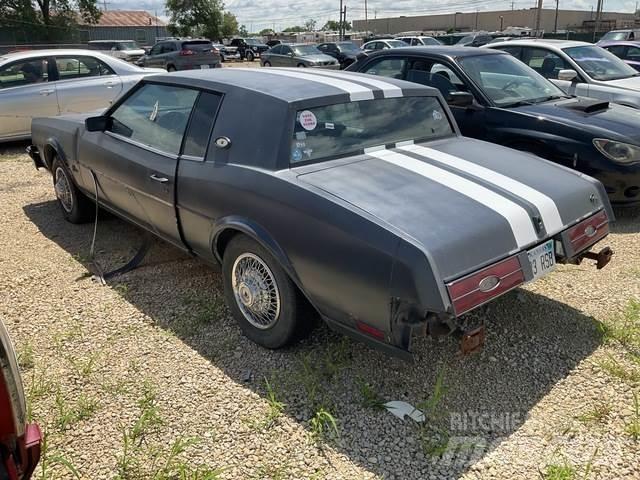 Buick Riviera سيارات