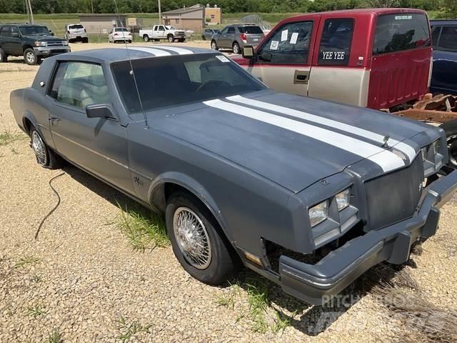 Buick Riviera سيارات