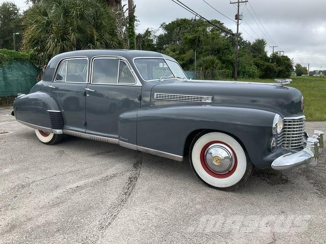 Cadillac  سيارات