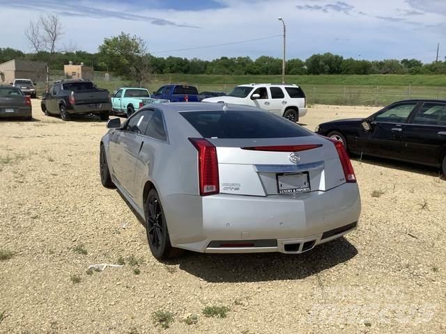 Cadillac CTS سيارات