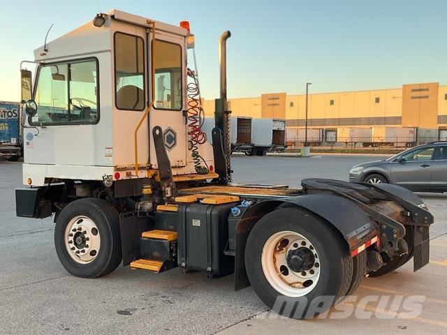 Capacity  جرارات صالات المطارات